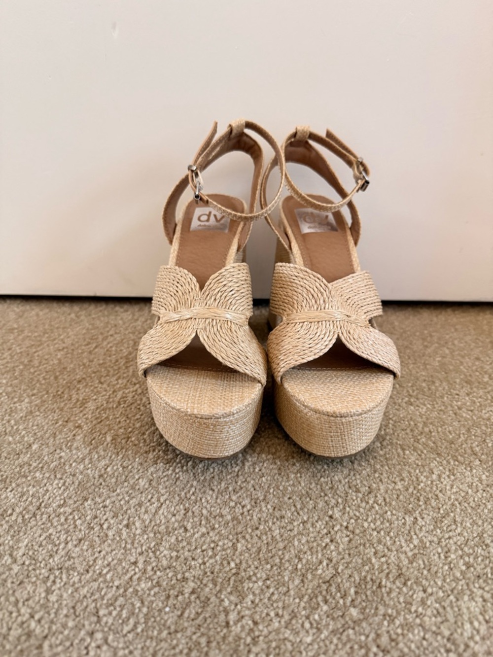 DV by Dolce Vita | Waylan - Beige Raffia Platform Sandals with Ankle Strap - Picture 3 of 8